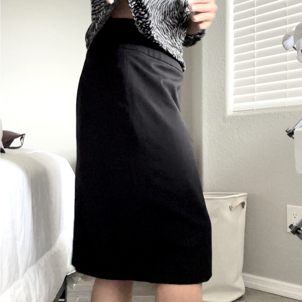 Black pencil skirt
